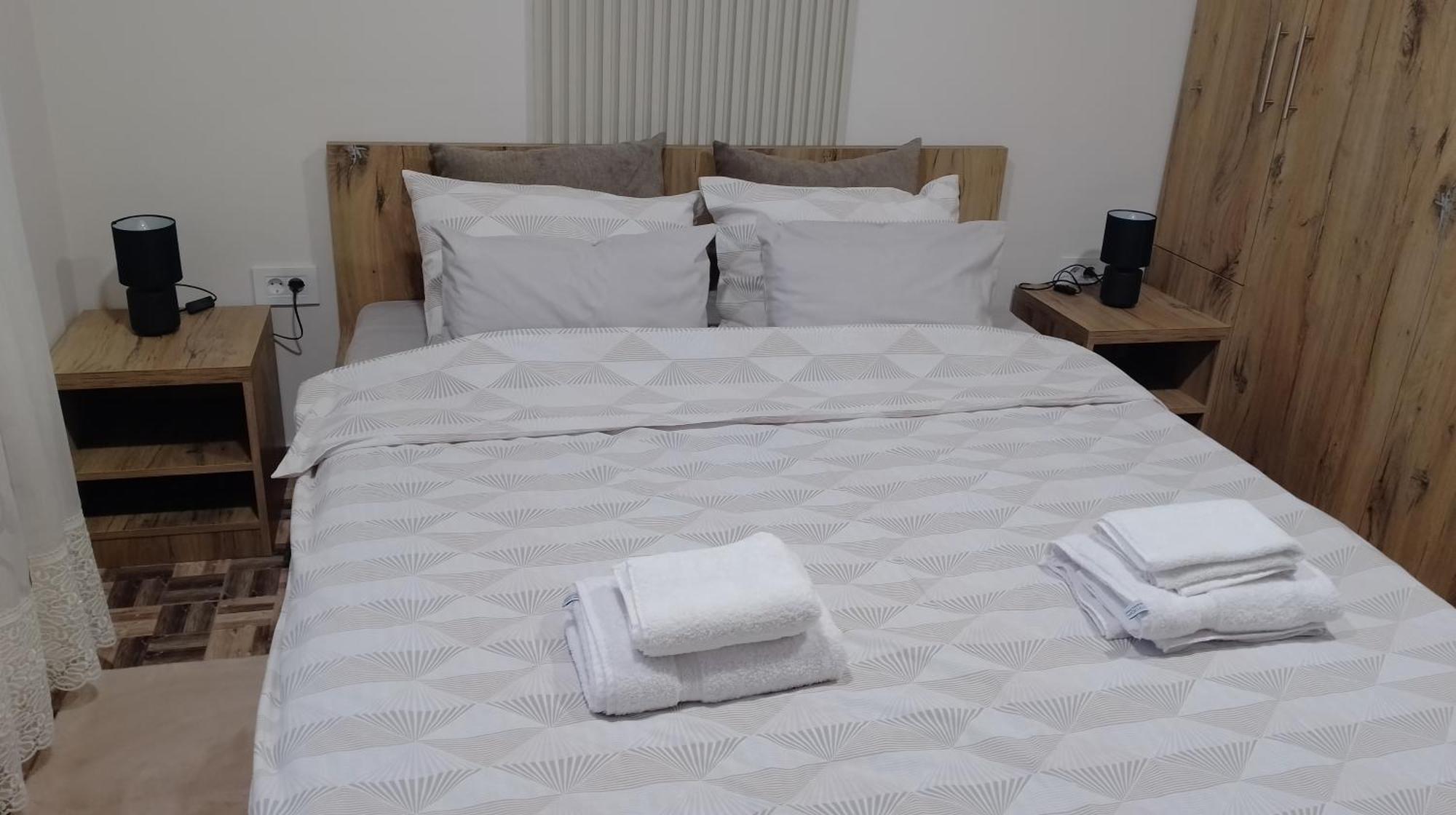 Apartman Dve Lipe Palic Exterior photo